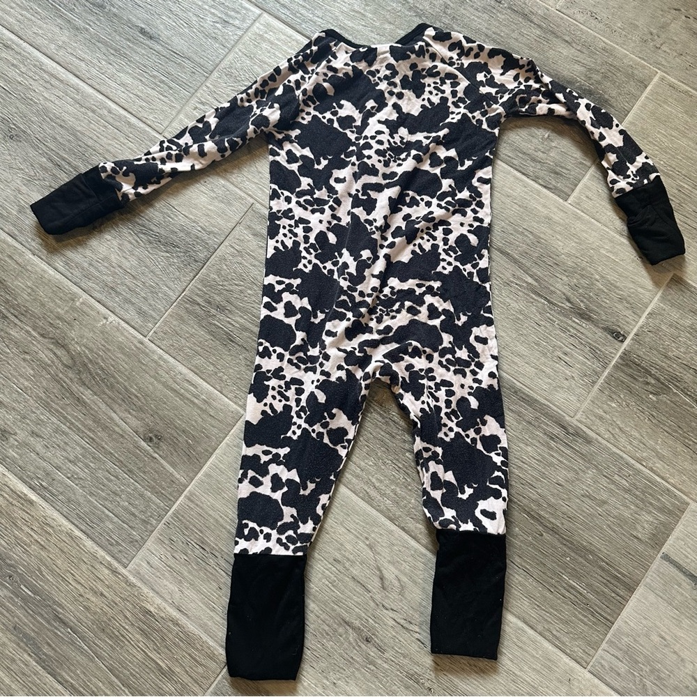 American Farm Company Cow Print Pajama 12-18 Months Bamboo - Picture 5 of 5
